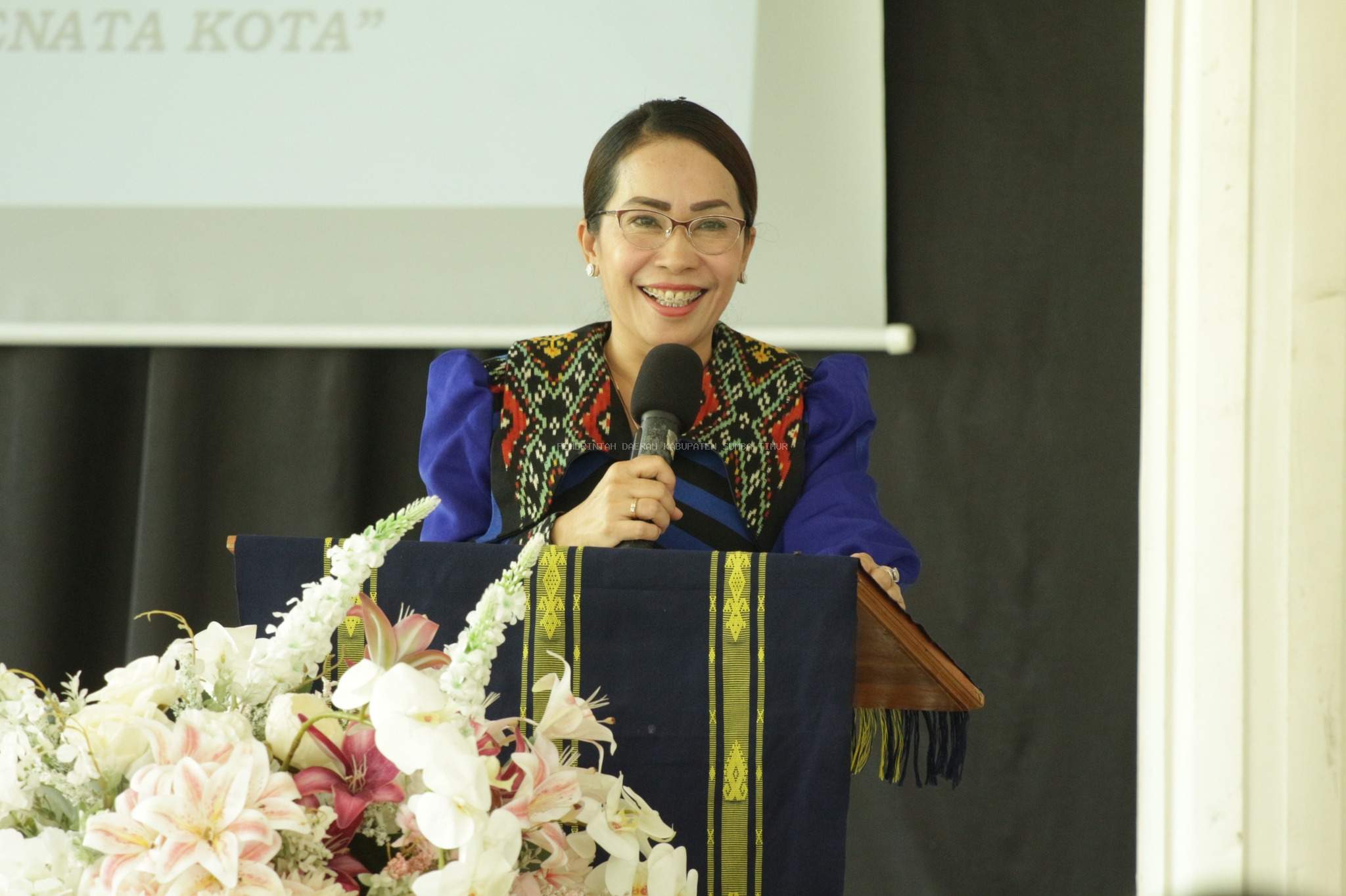 BUPATI SUMBA TIMUR IKUTI HIGH LEVEL MEETING TPID DAN TP2DD SE-SUMBA DI WAIKABUBAK